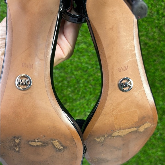 Michael Kors Paris Bow Heel Elegant Black Heels with Bow Detail - Picture 11 of 13